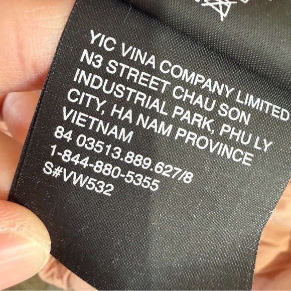 Vuori Women’s Canyon Insulated Jacket Full Zip Primaloft High Neck in Rose M - Picture 11 of 15